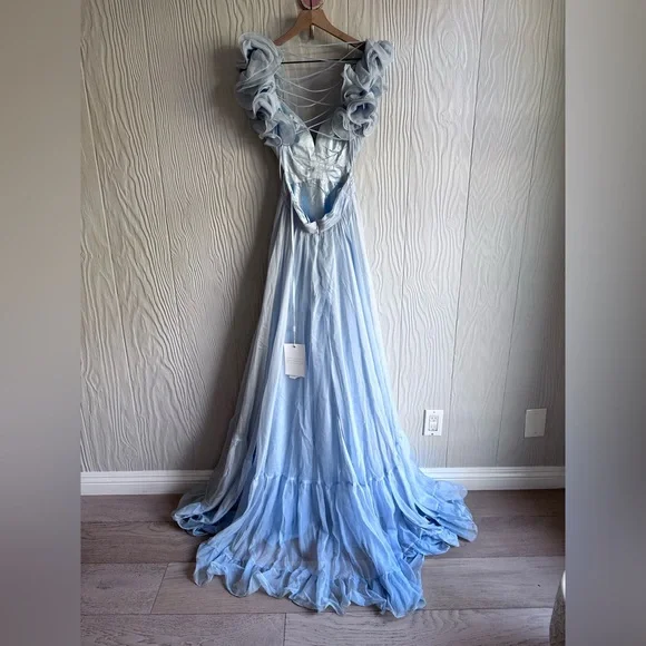 Mac Duggal Light Blue Ruffle Tiered Cut-Out Chiffon Gown Sz: 2 - Picture 6 of 16